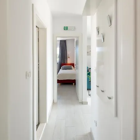 Modern 4* Luxury In Center Apartment Trogir