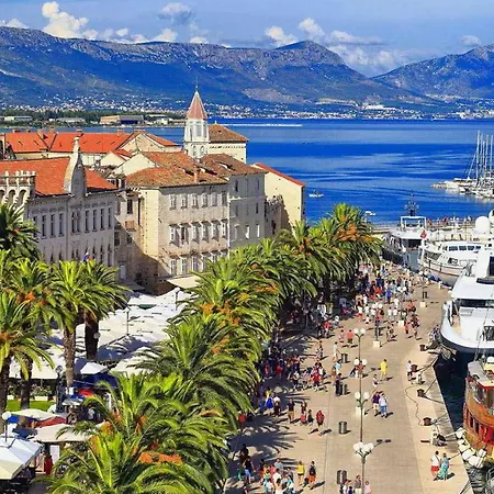 Modern 4* Luxury In Center *