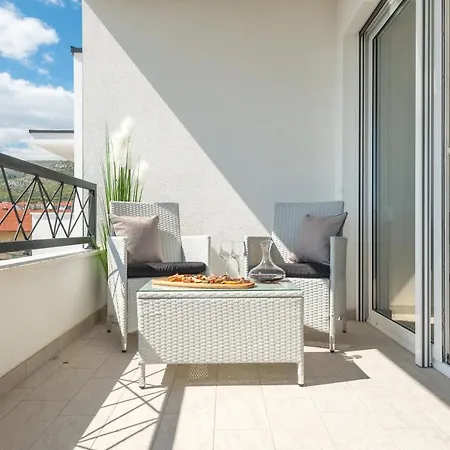 Διαμέρισμα Modern 4* Luxury In Center Τρογκίρ