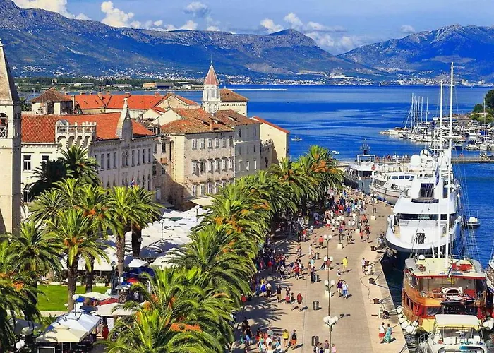 Modern 4* Luxury In Center *