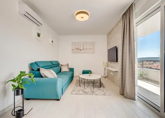 Modern 4* Luxury In Center * Trogir