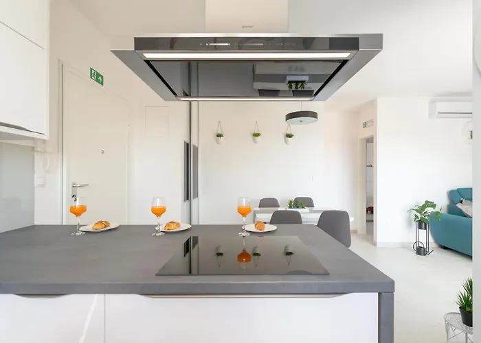 Modern 4* Luxury In Center