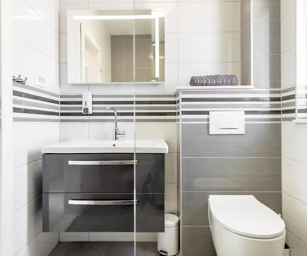 Modern 4* Luxury In Center Appartement Trogir